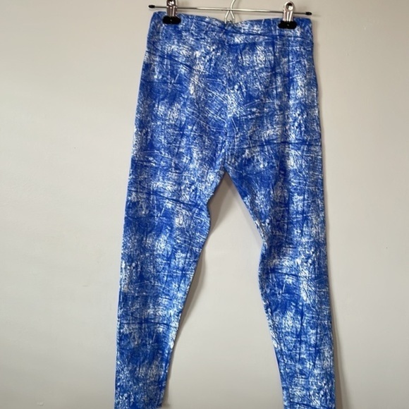 Blue Print Leggings - Picture 6 of 6